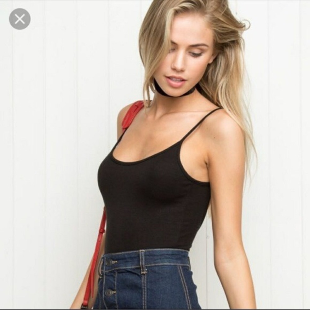 Brandy Melville scoop neck low back bodysuit